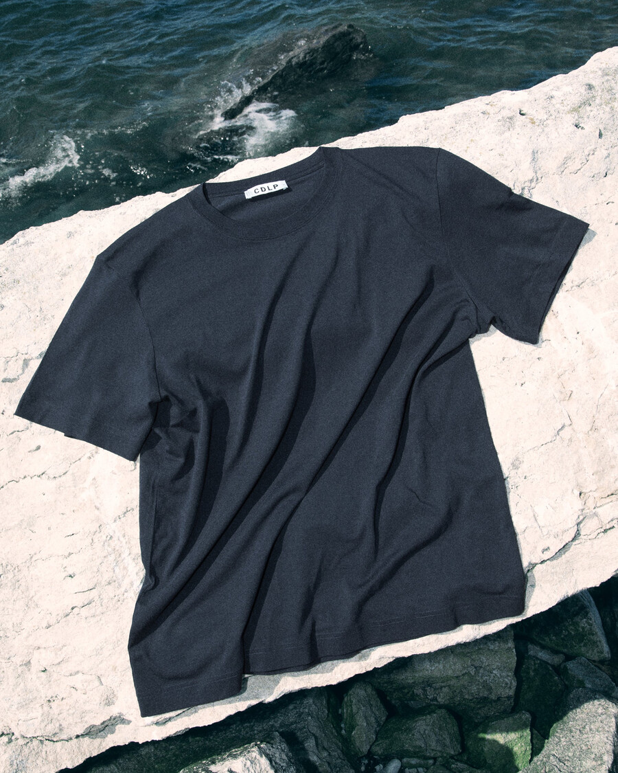 t-shirt pesante da uomo in blu navy scuro acquista ora — cdlp