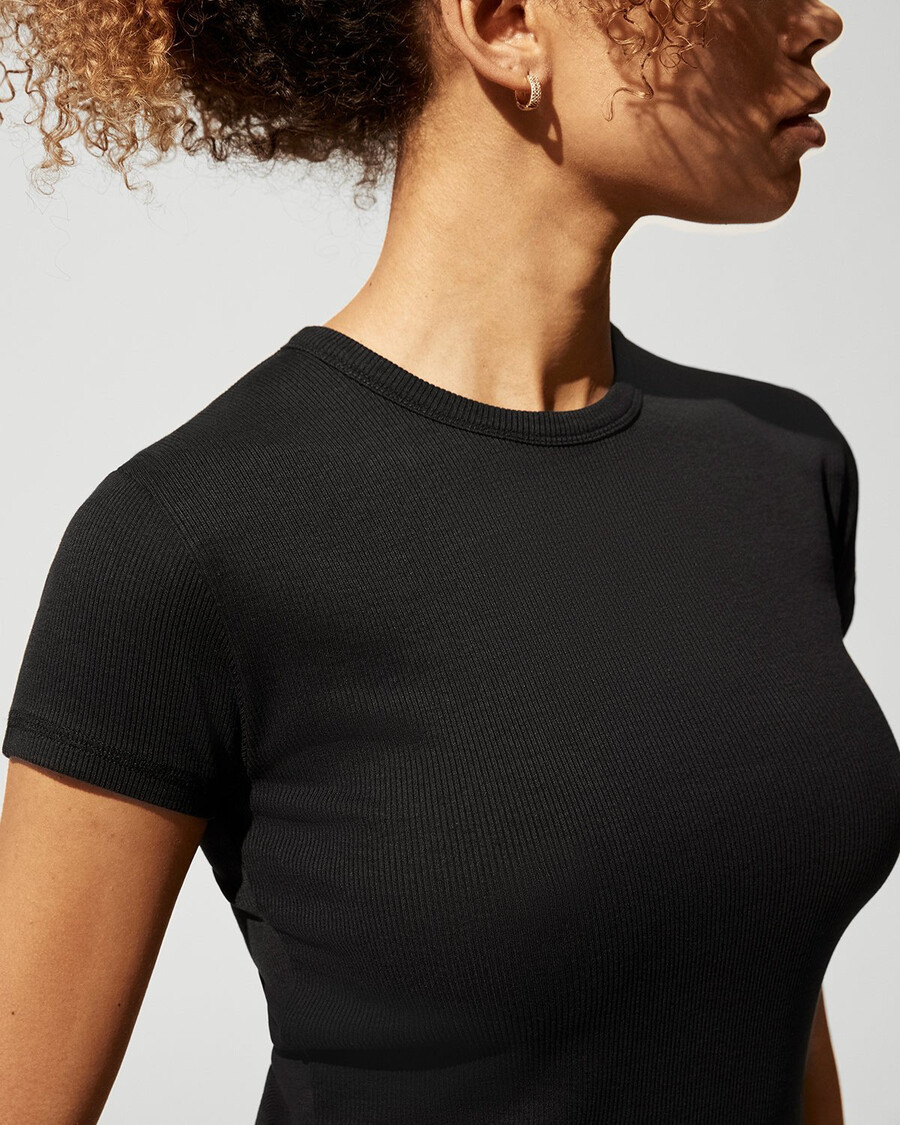 t-shirt a coste da donna in nero sporco acquista ora — cdlp